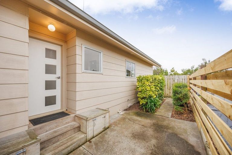 Photo of property in 20b Hilton Grove, Kelvin Grove, Palmerston North, 4414