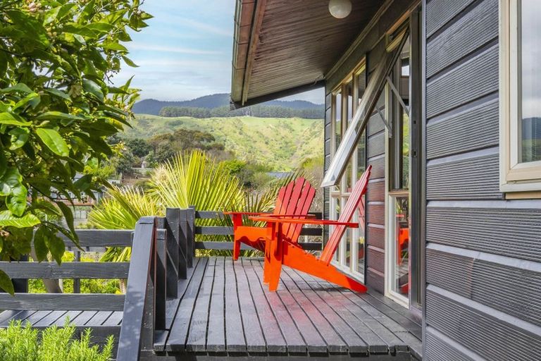 Photo of property in 19 Renown Road, Raumati South, Paraparaumu, 5032