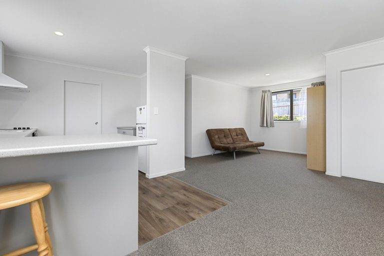 Photo of property in 10 Ballintoy Park Drive, Welcome Bay, Tauranga, 3175