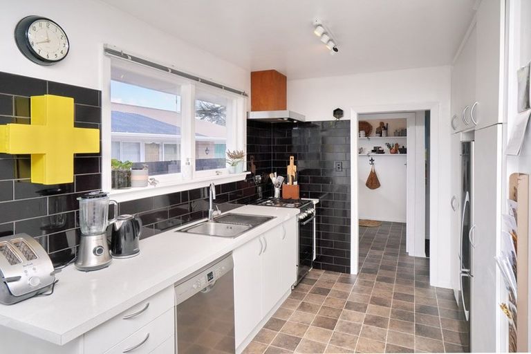 Photo of property in 17 Saffron Street, Bryndwr, Christchurch, 8053