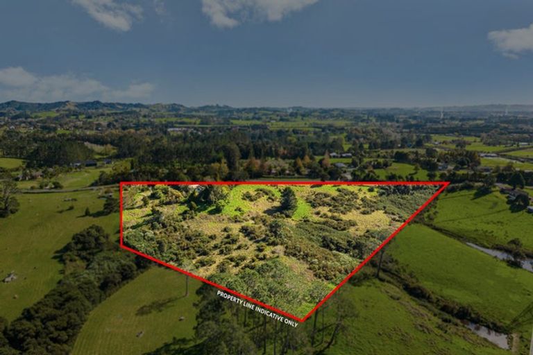 Photo of property in 78 Nixon Road, Taupaki, Henderson, 0782