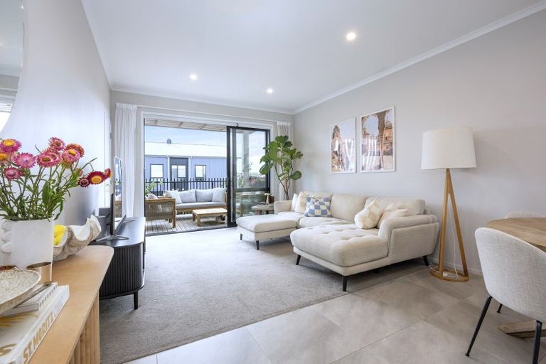 Photo of property in 17 Malcolm Calder Road, Hobsonville, Auckland, 0616