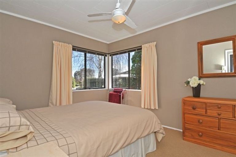 Photo of property in 8a Bedford Place, Mount Maunganui, 3116