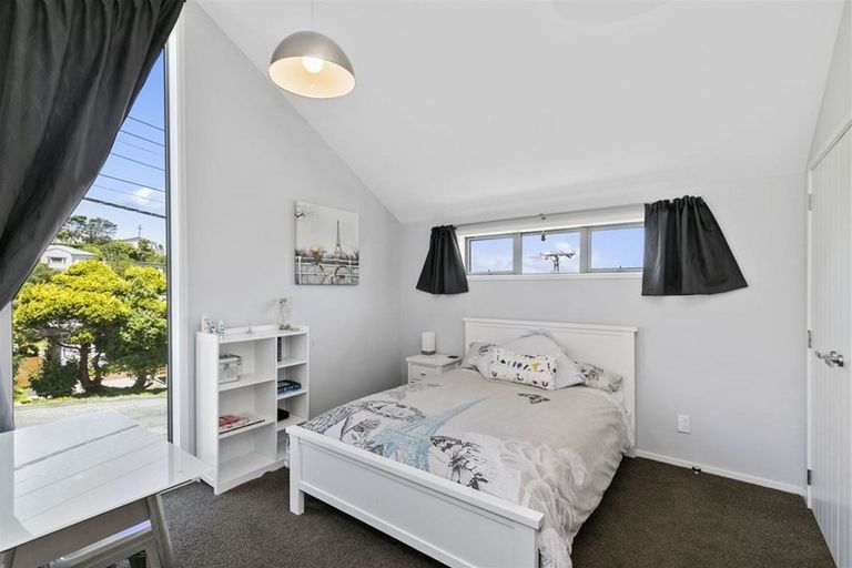 Photo of property in 19a Omar Street, Khandallah, Wellington, 6035