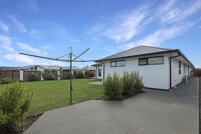 Photo of property in 2 Kelburn Place, Tinwald, Ashburton, 7700