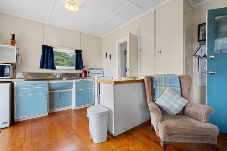 Photo of property in 870 Matapouri Road, Matapouri, Whangarei, 0173