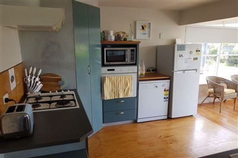 Photo of property in 30 Holton Road, Amberley, 7481