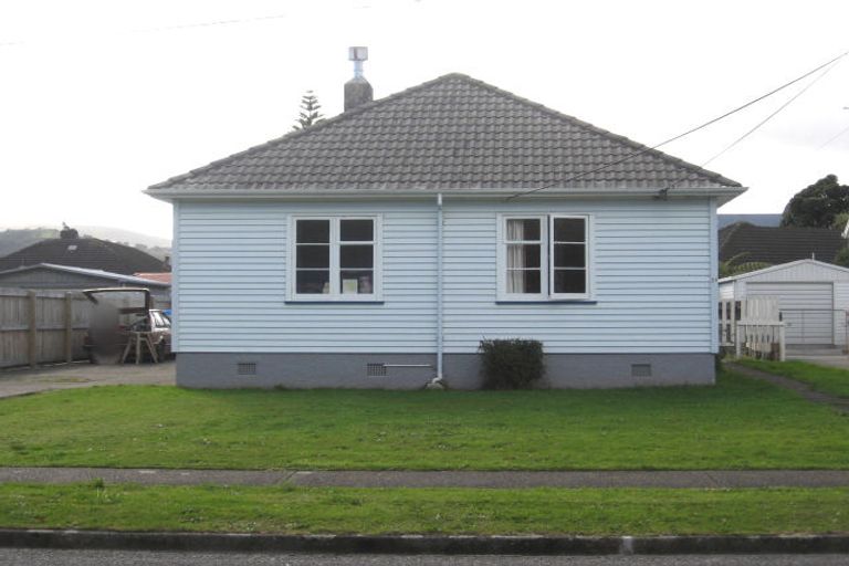 Photo of property in 21 Pilcher Crescent, Naenae, Lower Hutt, 5011