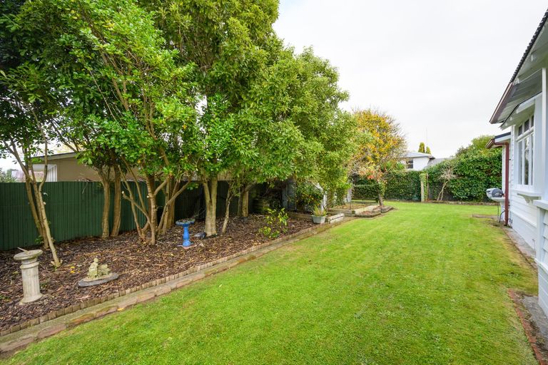 Photo of property in 74 Pitama Road, Awapuni, Palmerston North, 4412