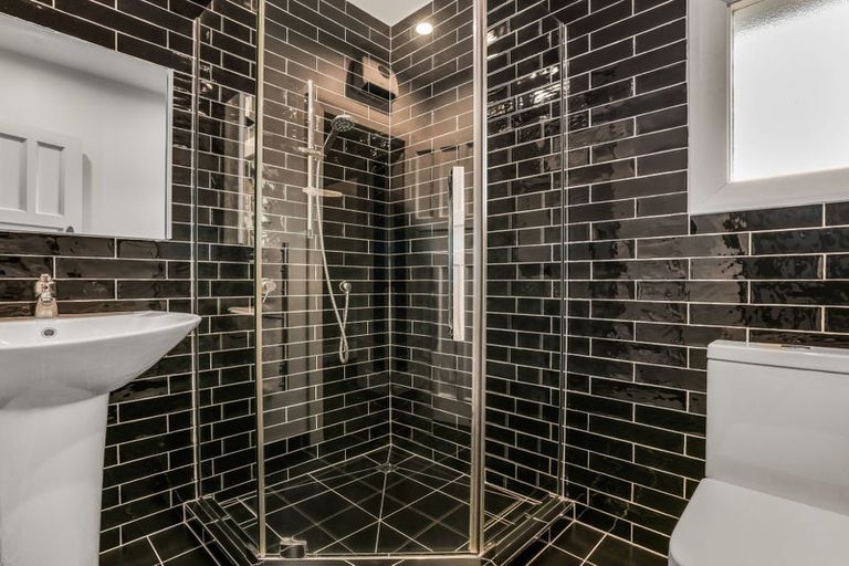 Photo of property in 1 Rochdale Street, Fendalton, Christchurch, 8014