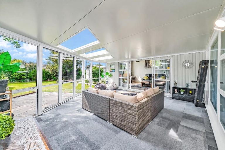 Photo of property in 140 Kendal Avenue, Burnside, Christchurch, 8053