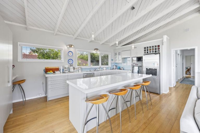 Photo of property in 13 Colmar Road, Mellons Bay, Auckland, 2014