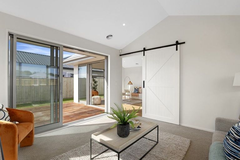 Photo of property in 39 River Stone Drive, Halswell, Christchurch, 8025