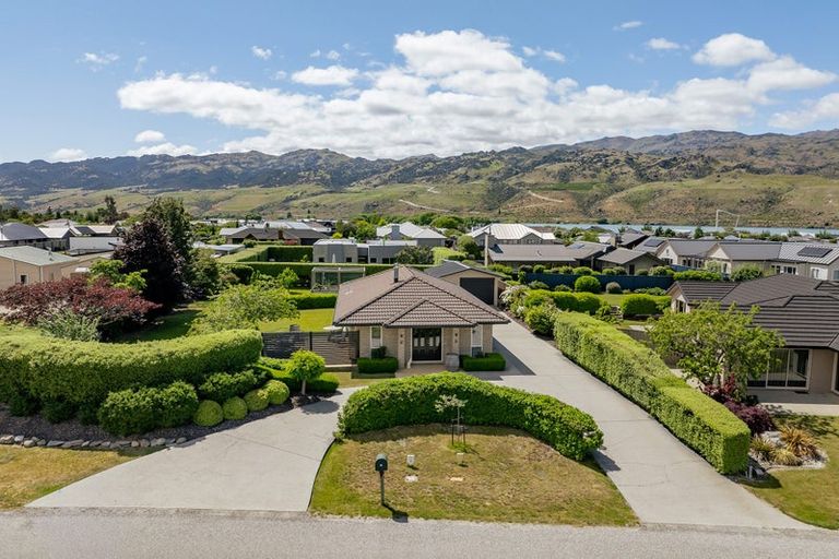 Photo of property in 32 Missy Crescent, Mount Pisa, Cromwell, 9383