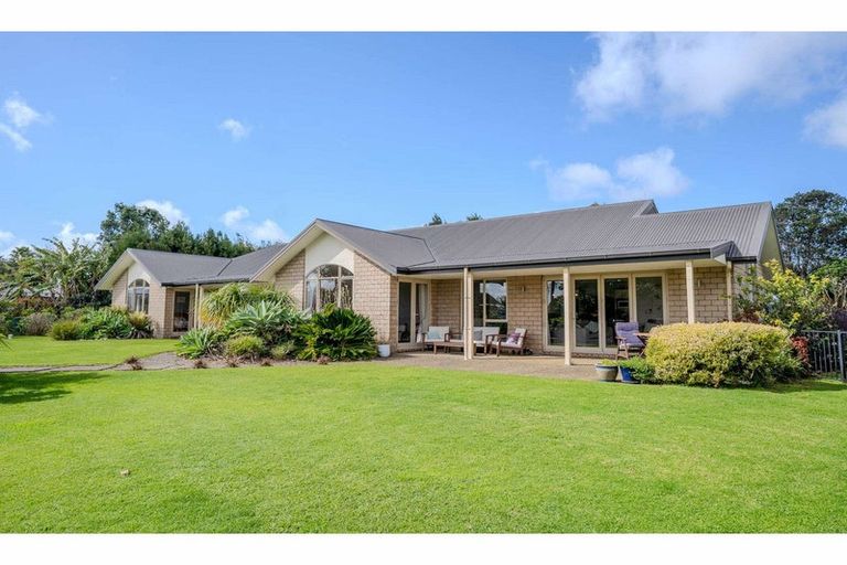 Photo of property in 10 Pickmere Lane, Kerikeri, 0230