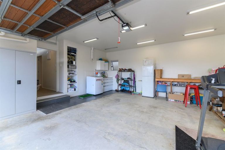 Photo of property in 140a Solar Road, Glen Eden, Auckland, 0602