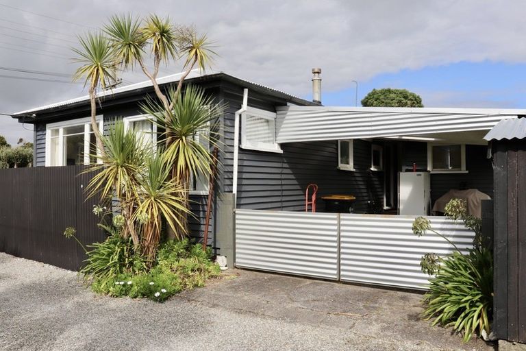 Photo of property in 2 Cape Foulwind Road, Carters Beach, Westport, 7892