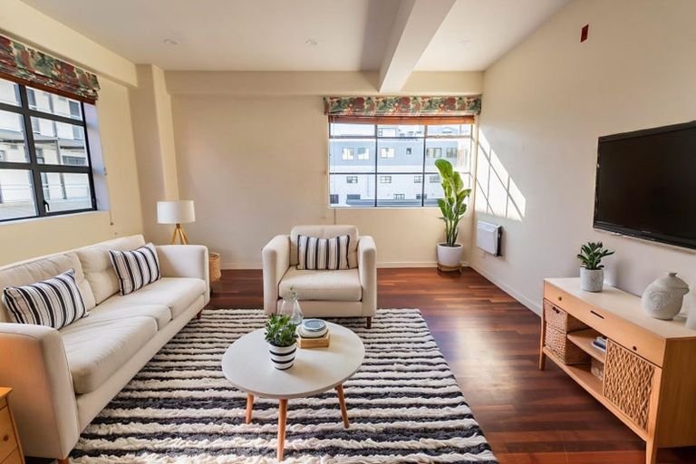 Photo of property in Atlas House, 3/22 Ghuznee Street, Te Aro, Wellington, 6011