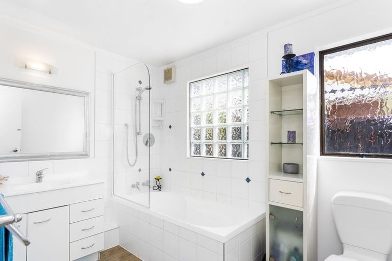 Photo of property in 34 Percy Road, Papamoa Beach, Papamoa, 3118