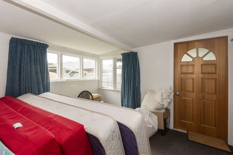 Photo of property in 44 Queens Avenue, Waikuku Beach, 7402