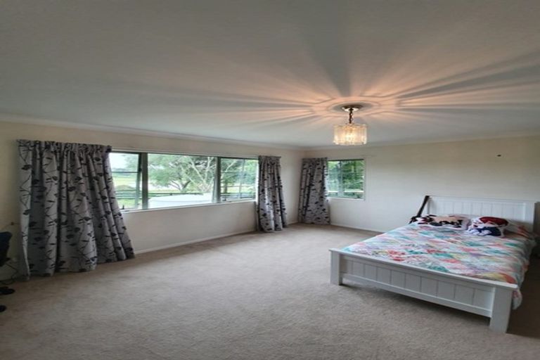 Photo of property in 15 Gellert Road, Karaka, Papakura, 2580