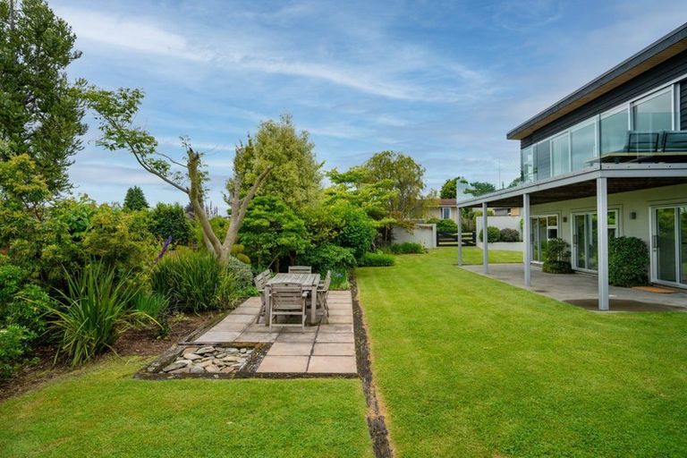 Photo of property in 2 Mccauley Grove, Hilltop, Taupo, 3330