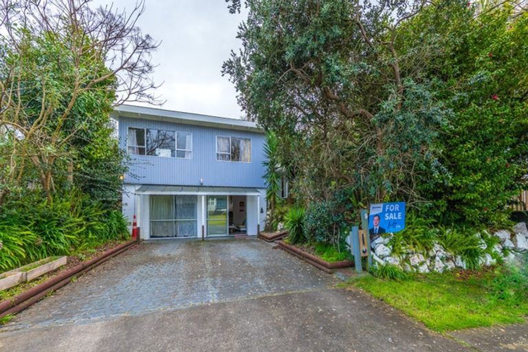 Photo of property in 9 Pinehurst Place, Wattle Downs, Auckland, 2103