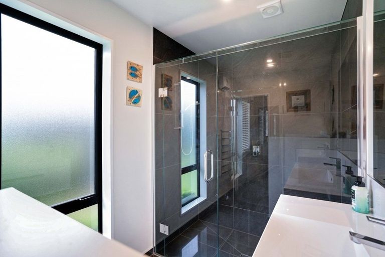 Photo of property in 40 Meyer Crescent, Halswell, Christchurch, 8025