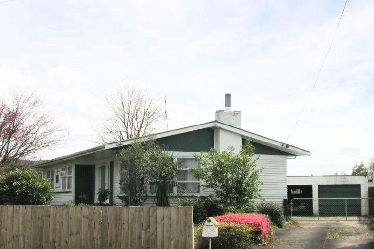 Photo of property in 11 Fenruss Street, Fairy Springs, Rotorua, 3015