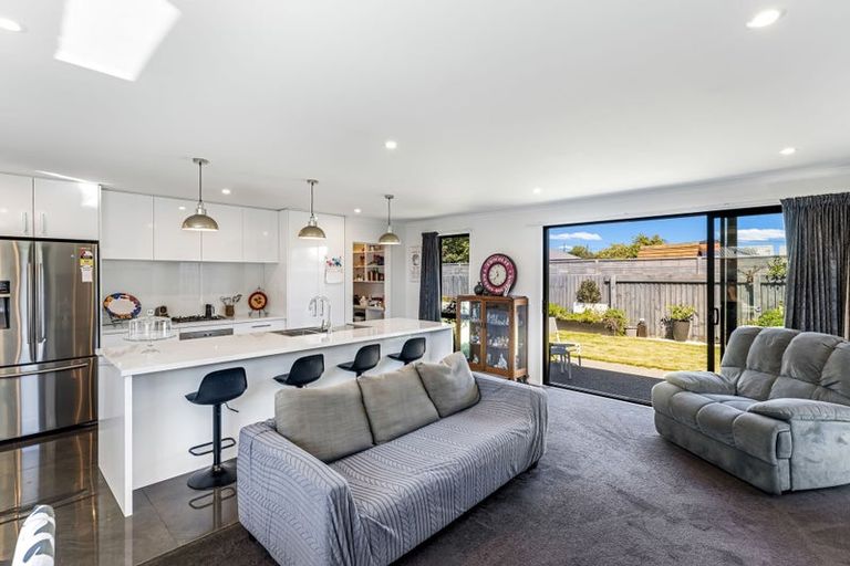 Photo of property in 414 Bower Avenue, Parklands, Christchurch, 8083