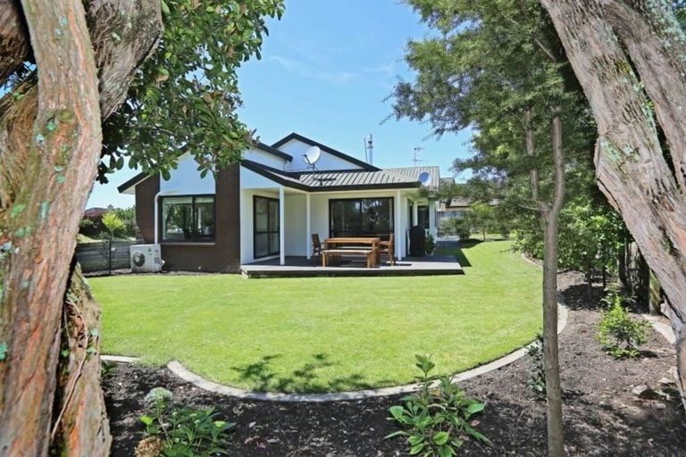 Photo of property in 5 Woodlands Drive, Havelock North, 4130