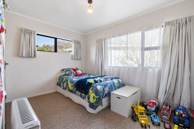 Photo of property in 55b Chatsworth Place, Highbury, Palmerston North, 4412