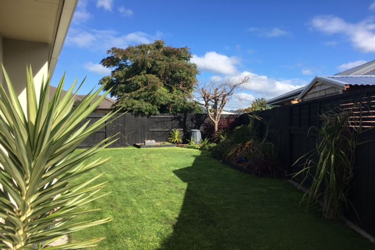 Photo of property in 16 Buckland Place, Cambridge, 3434