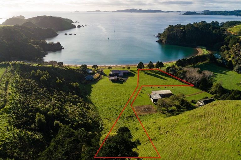 Photo of property in Mahinepua Road, Kaeo, 0478