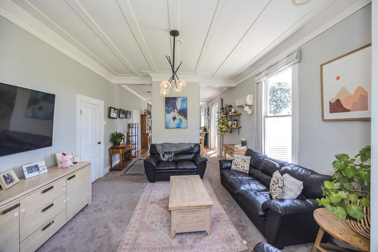 Photo of property in 15 Ripon Street, Richmond, Oamaru, 9493