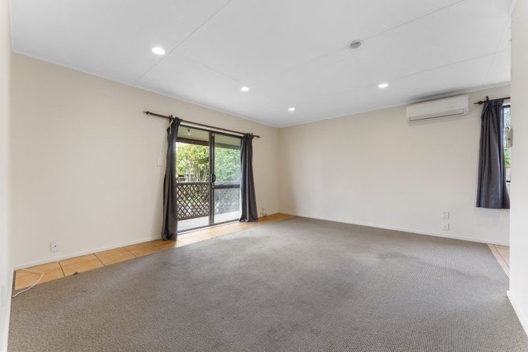 Photo of property in 42a Mcleavey Drive, Kelvin Grove, Palmerston North, 4414