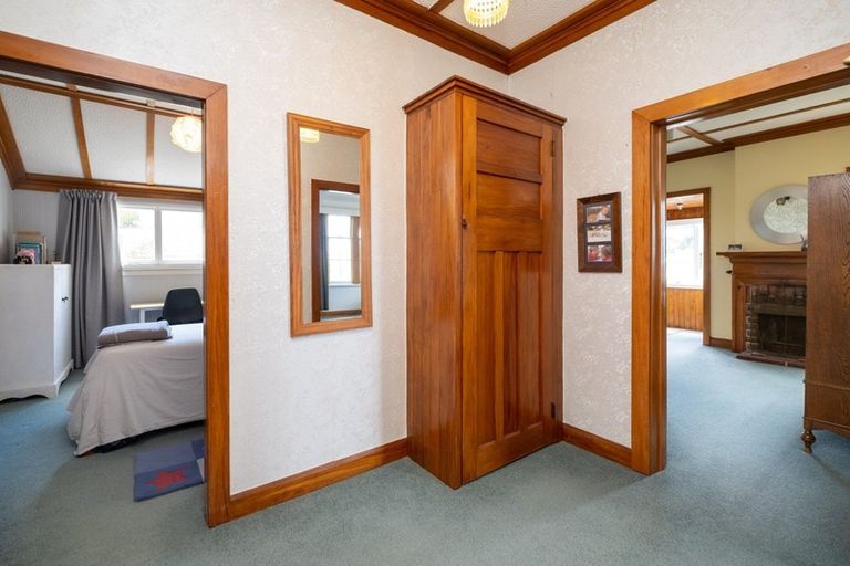 Photo of property in 11 Corry Avenue, Bluff Hill, Napier, 4110