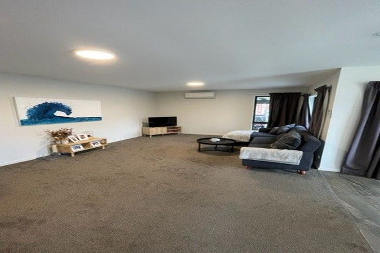 Photo of property in 18a Tyrone Street, Belfast, Christchurch, 8051