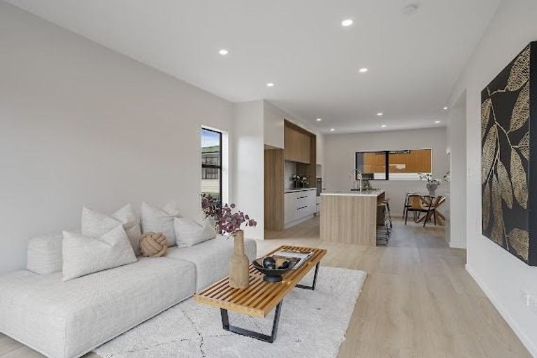 Photo of property in 1/191 Rathgar Road, Henderson, Auckland, 0610