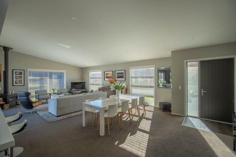 Photo of property in 36 Minaret Ridge, Wanaka, 9305