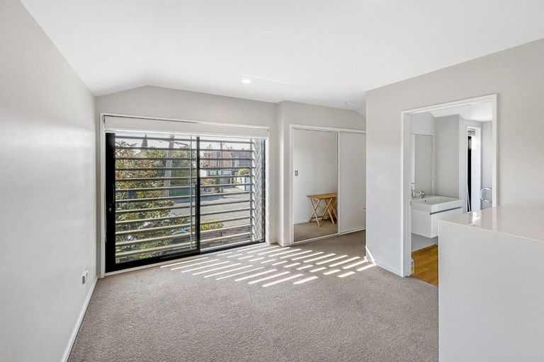 Photo of property in 105 Caledonian Road, St Albans, Christchurch, 8014