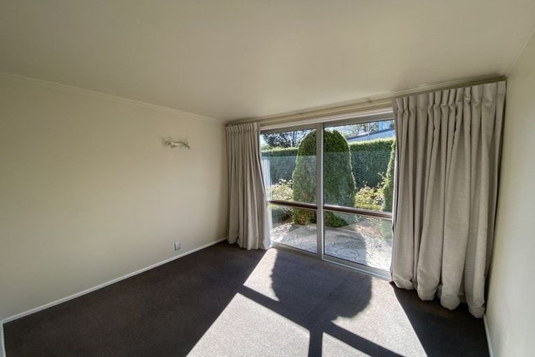 Photo of property in 8 Yardley Street, Avonhead, Christchurch, 8042