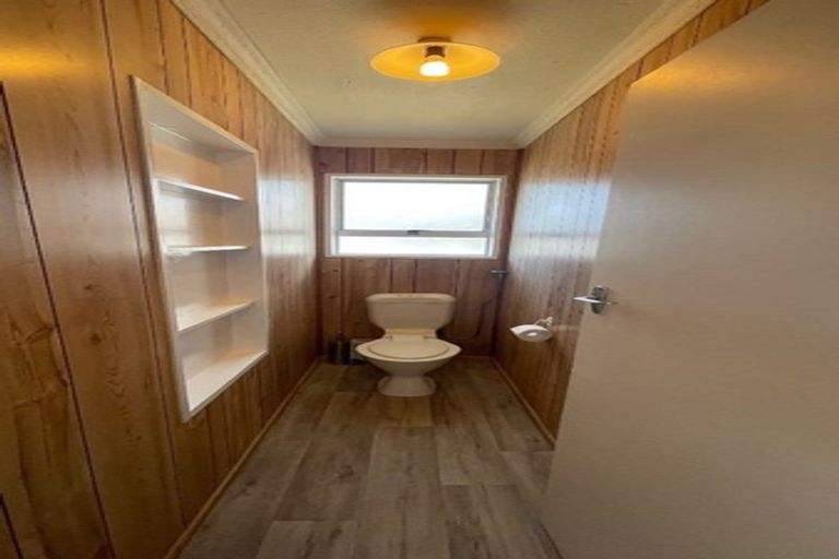 Photo of property in 39 Tongariro Street, Castlecliff, Whanganui, 4501