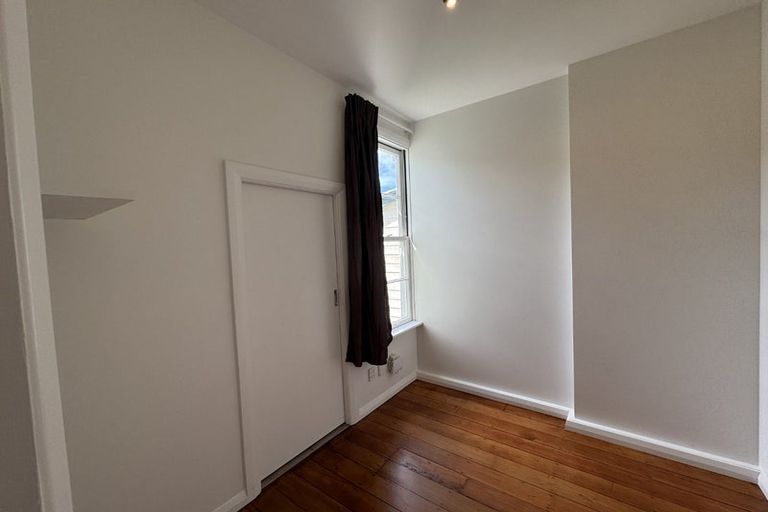 Photo of property in 77 Brougham Street, Mount Victoria, Wellington, 6011