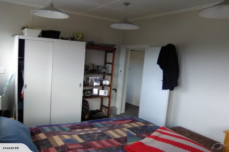 Photo of property in 32 Pencarrow Crescent, Wainuiomata, Lower Hutt, 5014