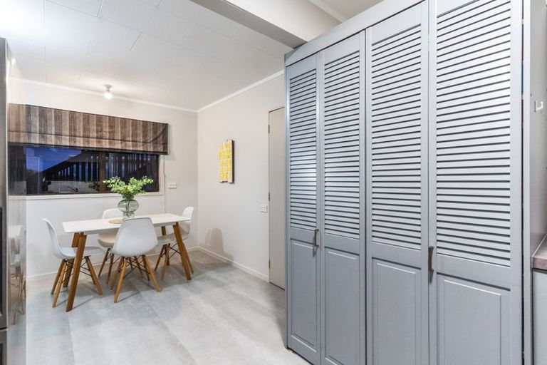 Photo of property in 32 Mcdowell Crescent, Hillcrest, Auckland, 0627