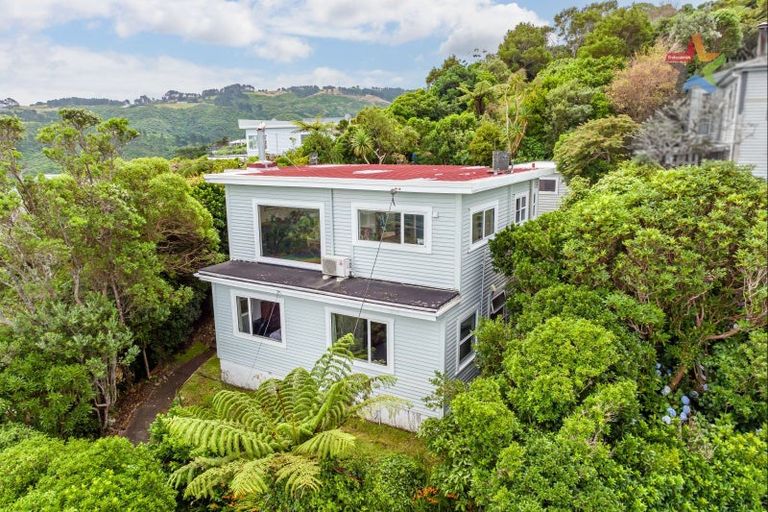 Photo of property in 12 Titiro Moana Road, Korokoro, Lower Hutt, 5012