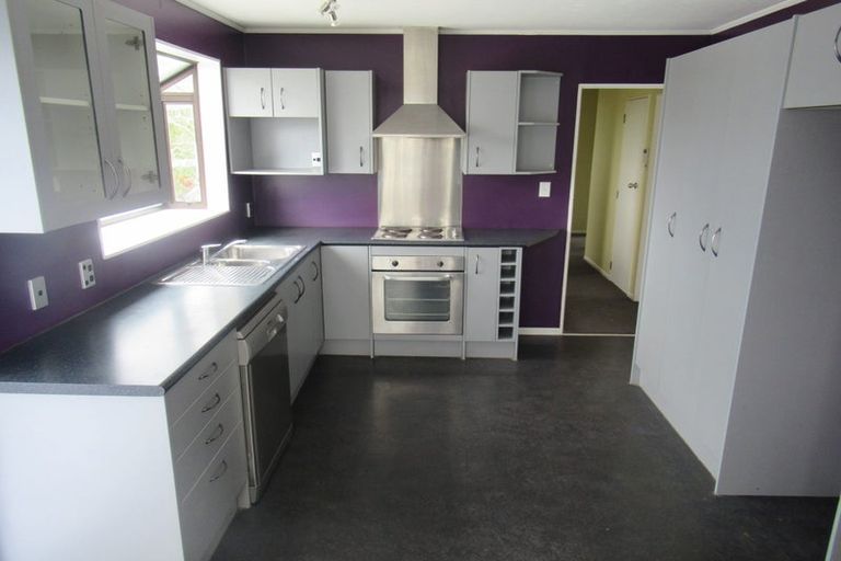 Photo of property in 13 Fenchurch Grove, Stokes Valley, Lower Hutt, 5019