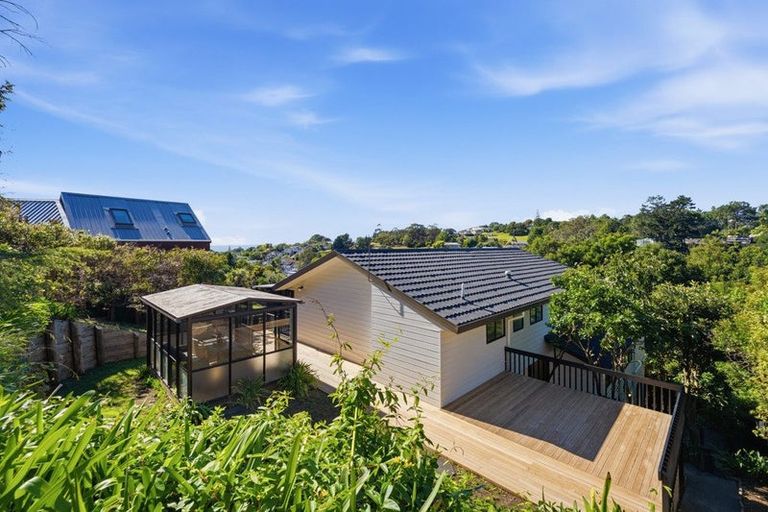 Photo of property in 2 Seaford Place, Murrays Bay, Auckland, 0630