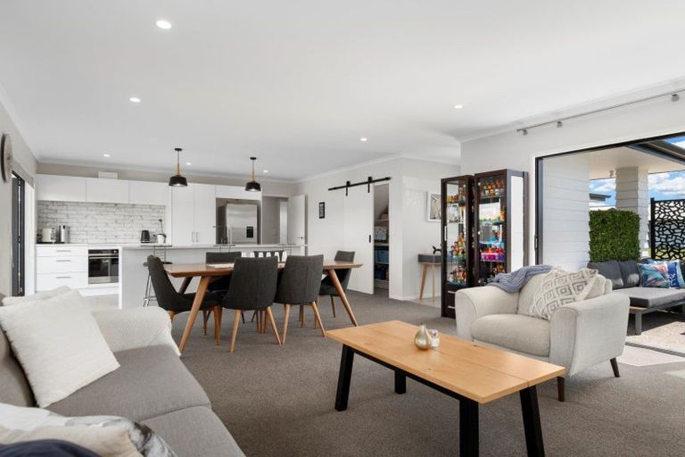 Photo of property in 183 Penetaka Heights, Pyes Pa, Tauranga, 3112